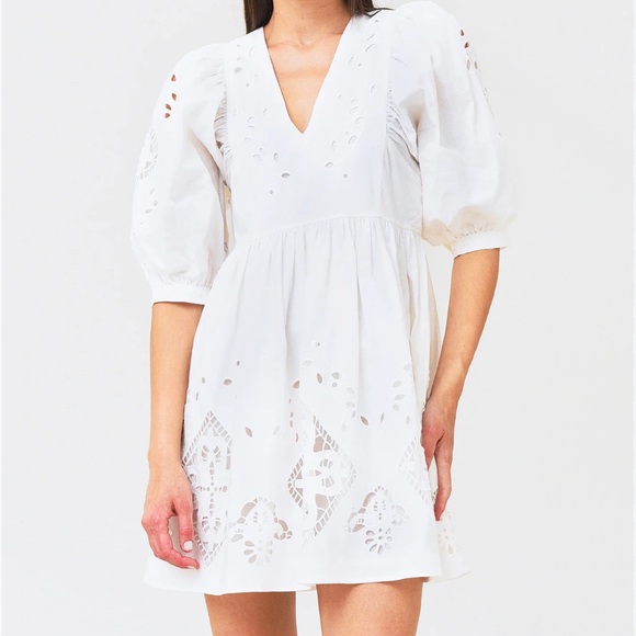 HUNTER BELL Dresses & Skirts - Hunter bell maya dress in white Elegant White Eyelet Dress